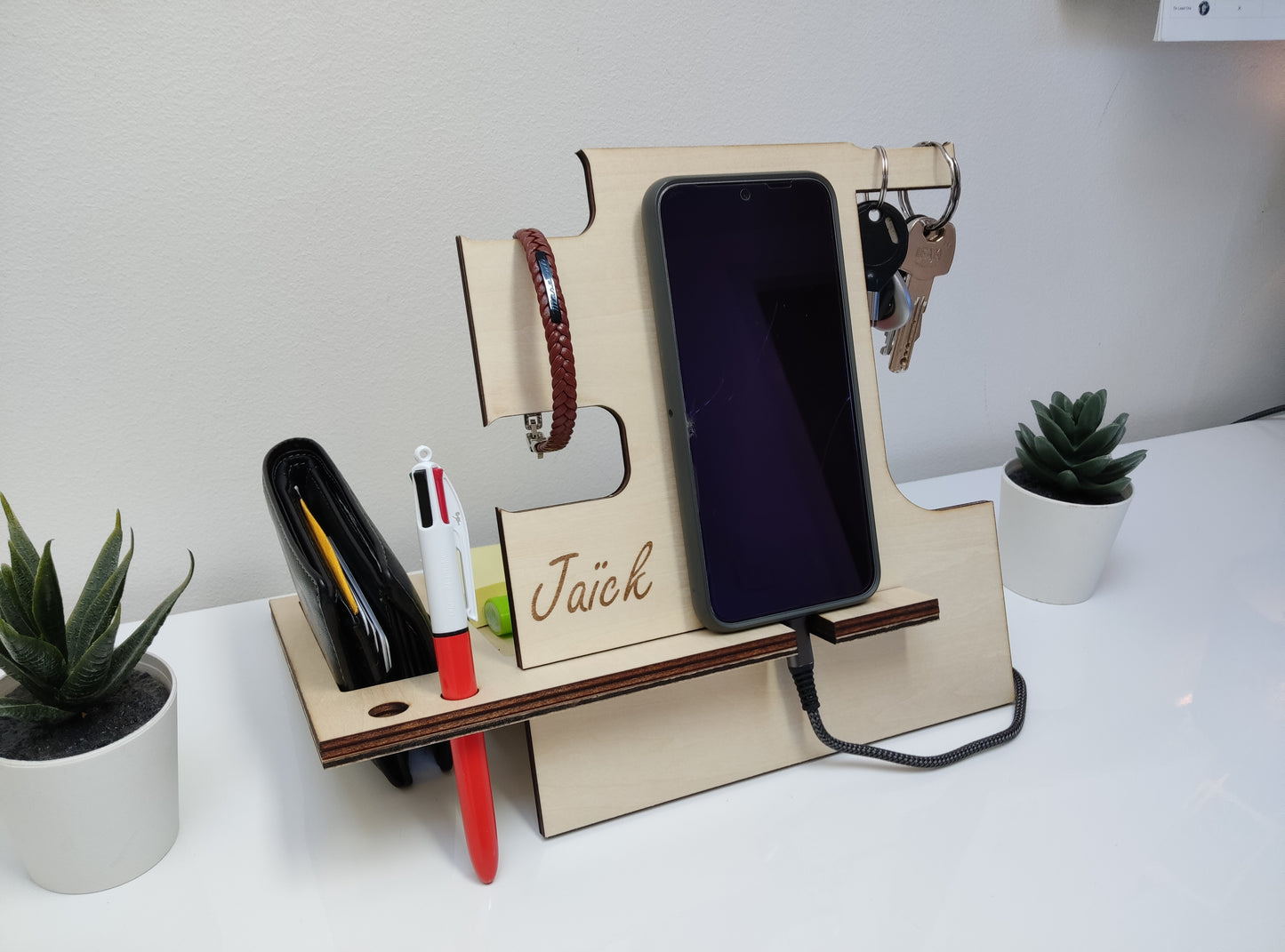 Station de rangement d'objets journaliers
