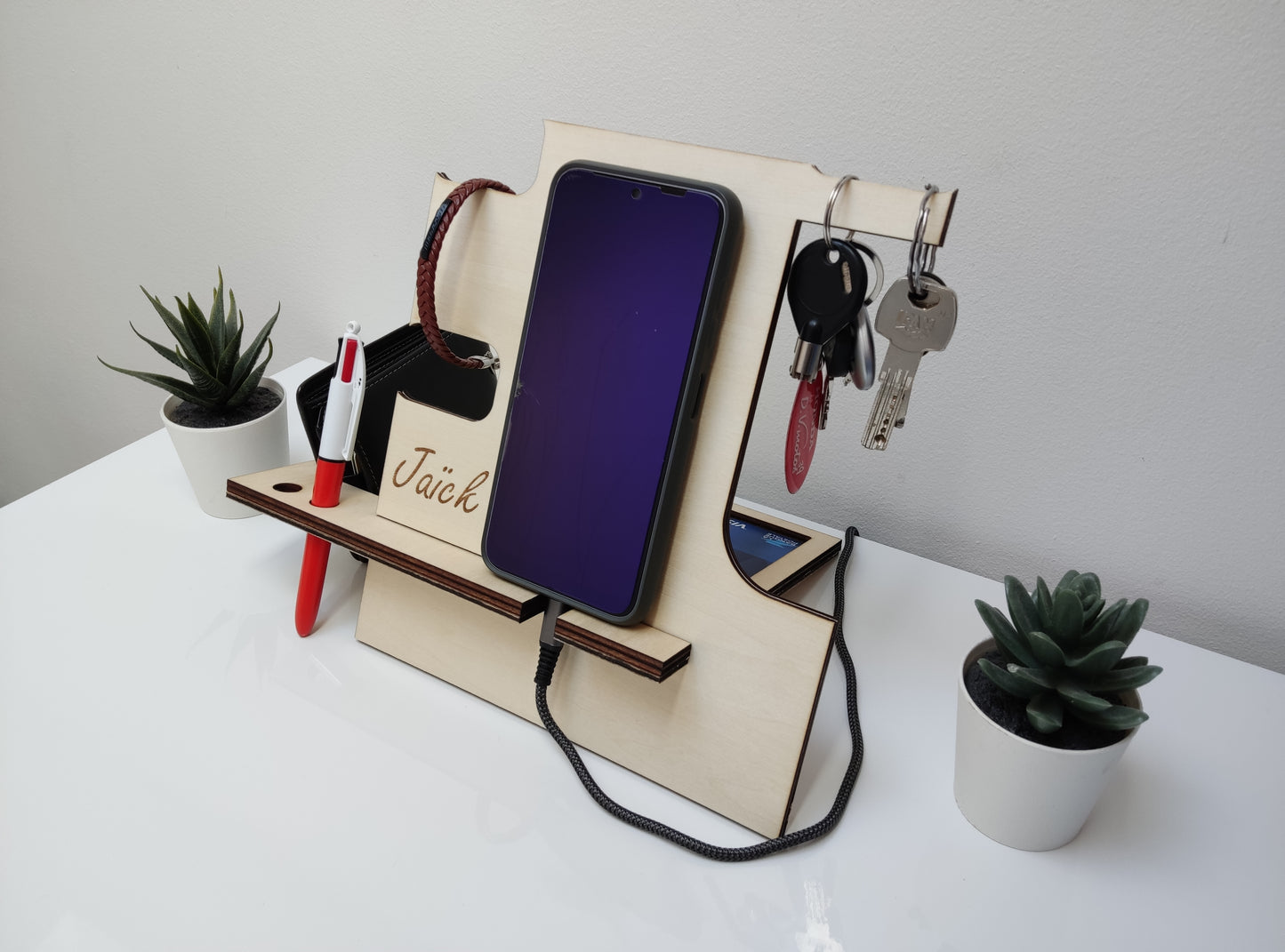 Station de rangement d'objets journaliers